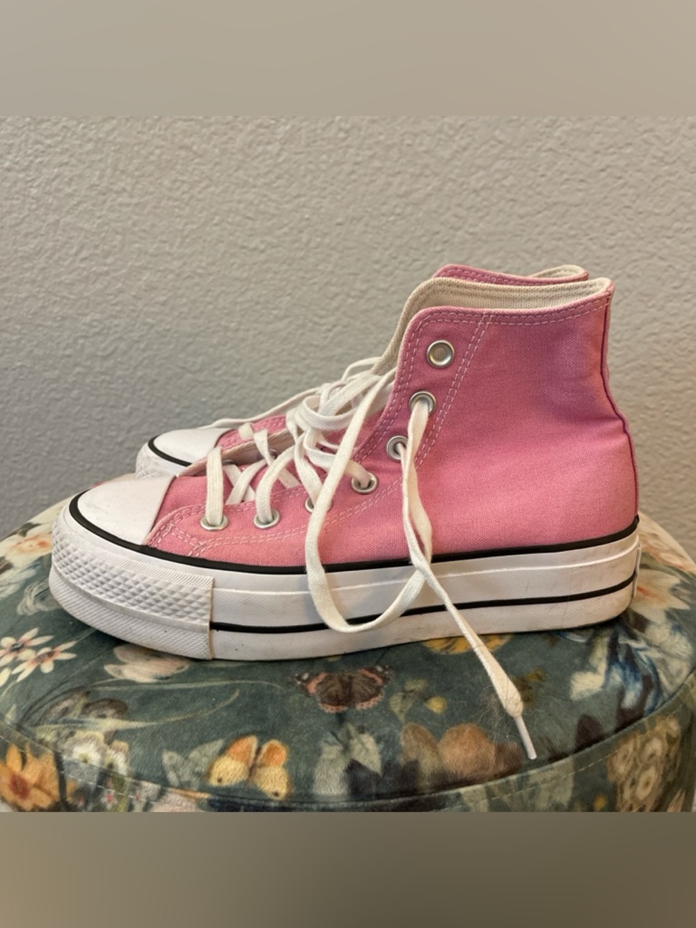 Converse Pink High-Top Platform Sneakers - Women's Lace-Up